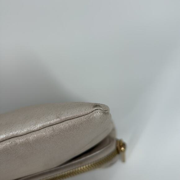 Hobo Women’s Oyster Opalescent Leather Clutch - Picture 8 of 12